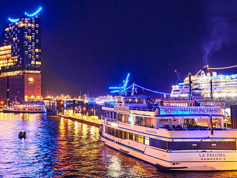 Hafenrundfahrten 5 lichterfahrt hamburg